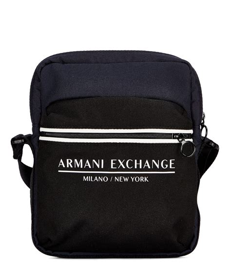 bolso armani exchange.